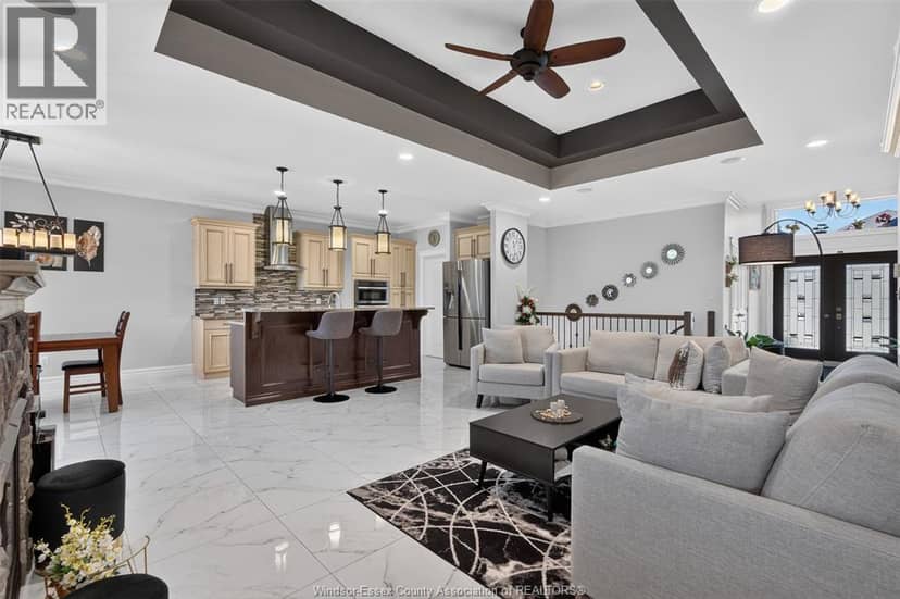 3945 Zanzibar Crescent — photo 11 of 40