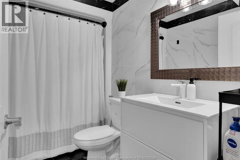 3945 Zanzibar Crescent — photo 37 of 40