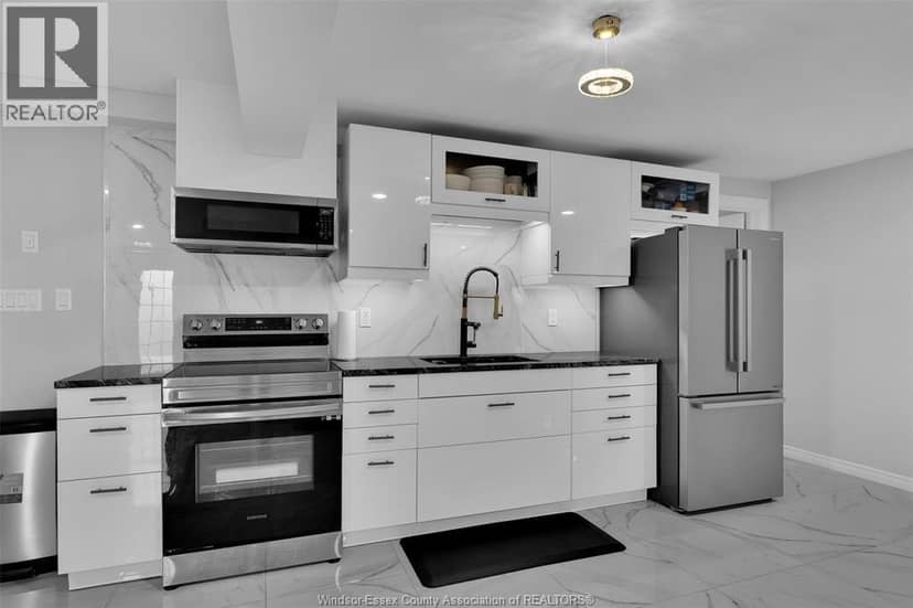 3945 Zanzibar Crescent — photo 32 of 40