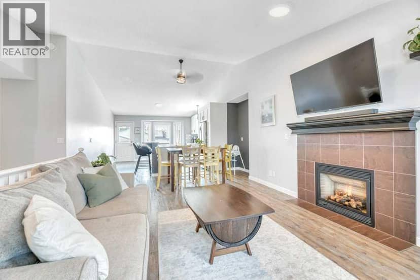 303 Strathaven Drive — photo 18 of 40