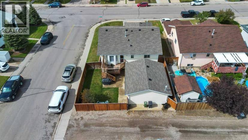 303 Strathaven Drive — photo 11 of 40
