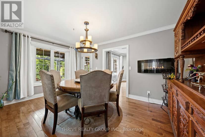 1067 Lombardo Avenue — photo 12 of 40