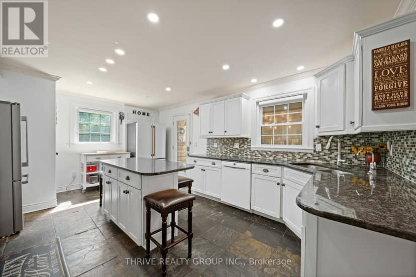 1067 Lombardo Avenue — photo 13 of 40