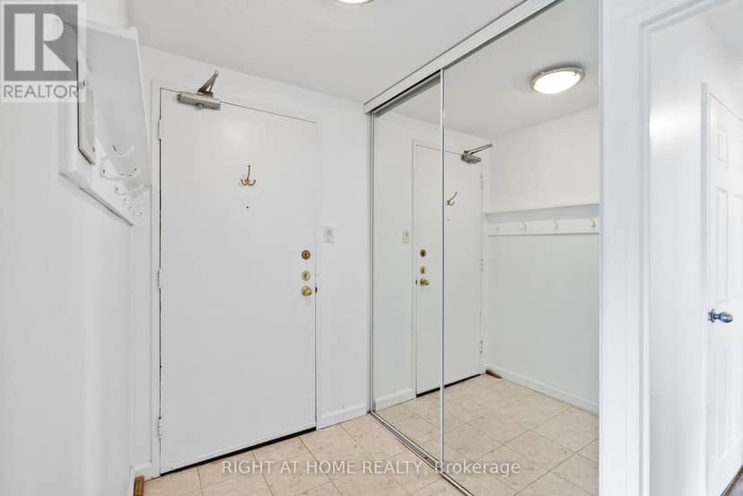306 - 1081 Ambleside Drive — photo 4 of 18