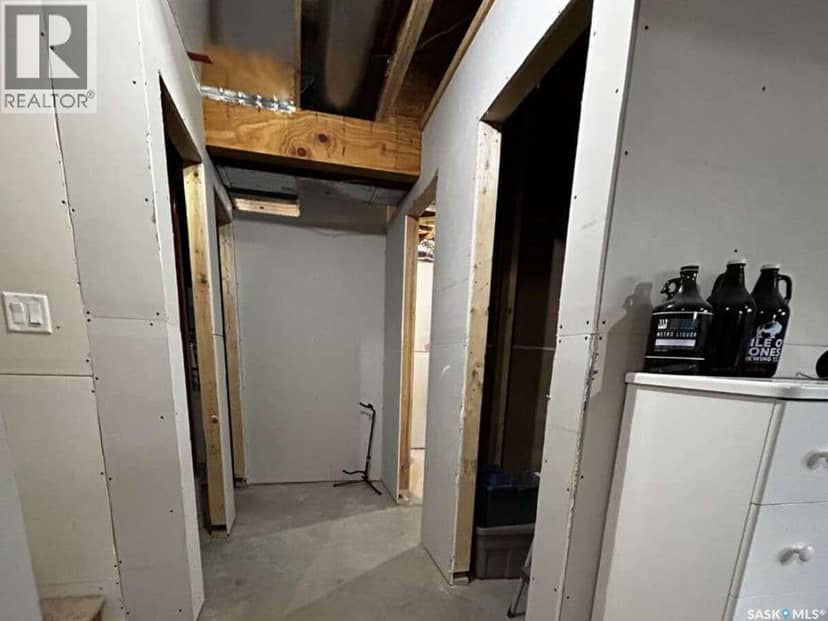 3743 Gee CRESCENT — photo 21 of 22