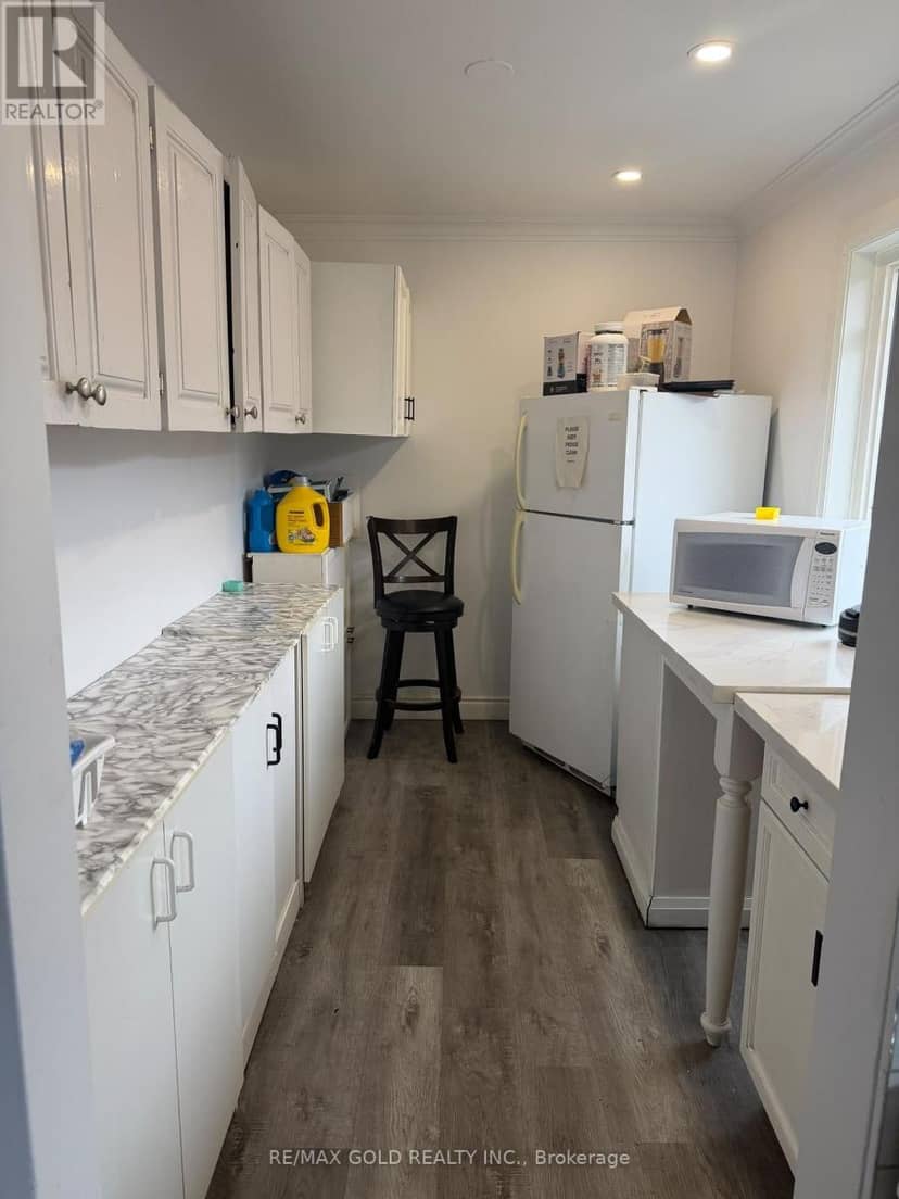 58 Kingsmere Crescent — photo 3 of 13