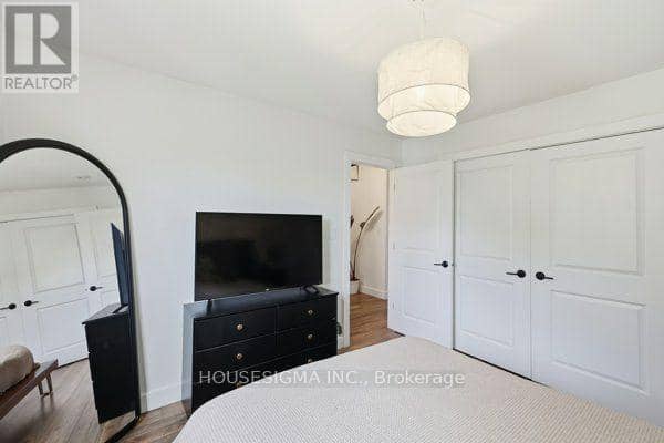 618 Aylmer Crescent — photo 19 of 40