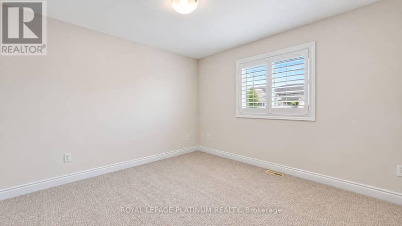 146 Sandringham Drive — photo 11 of 28