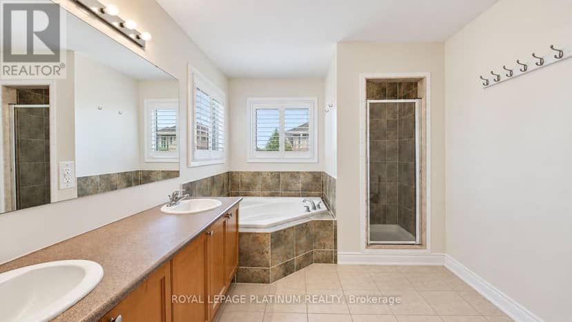 146 Sandringham Drive — photo 16 of 28