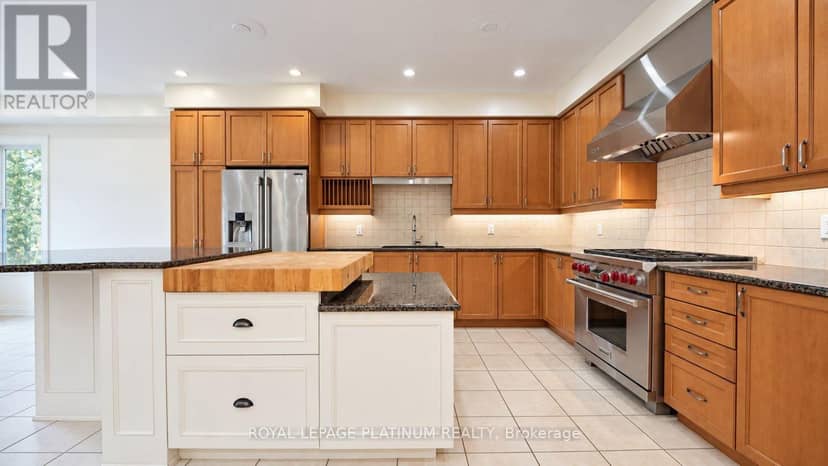 146 Sandringham Drive — photo 6 of 28