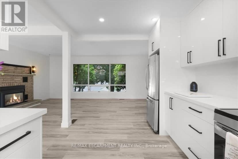 345 Berkindale Drive — photo 10 of 40