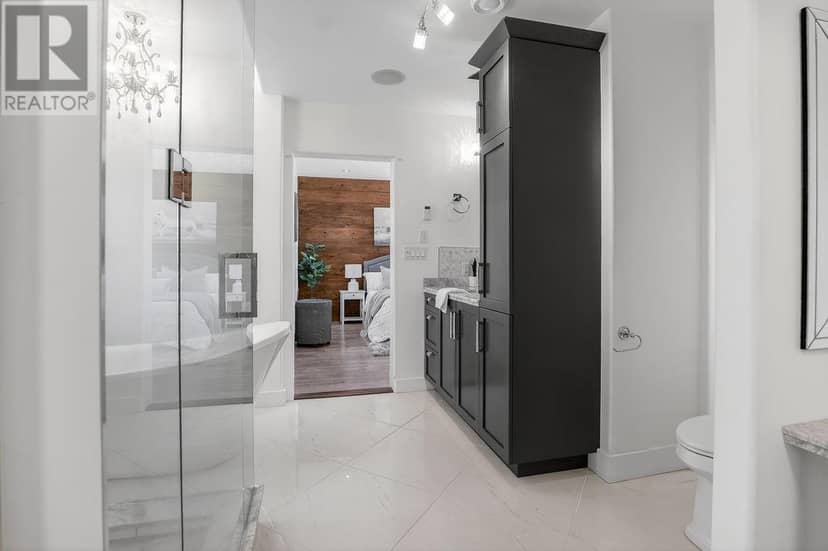 15 Driftwood Avenue — photo 13 of 32