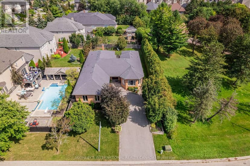 83 Burndean Court, Richmond Hill, photo 3