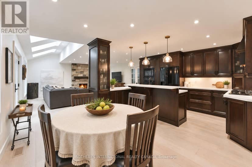 23 Hill Farm Road — photo 8 of 39