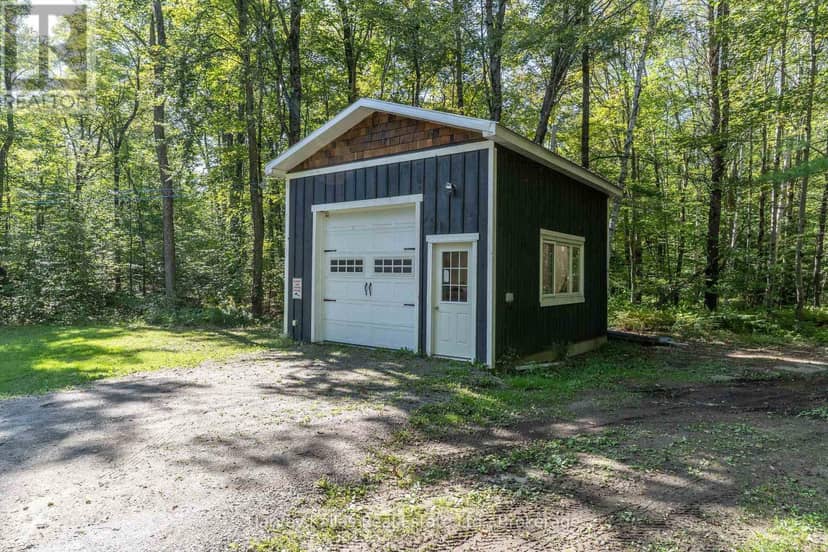 1184 Eveleigh Road, Muskoka Lakes, photo 3