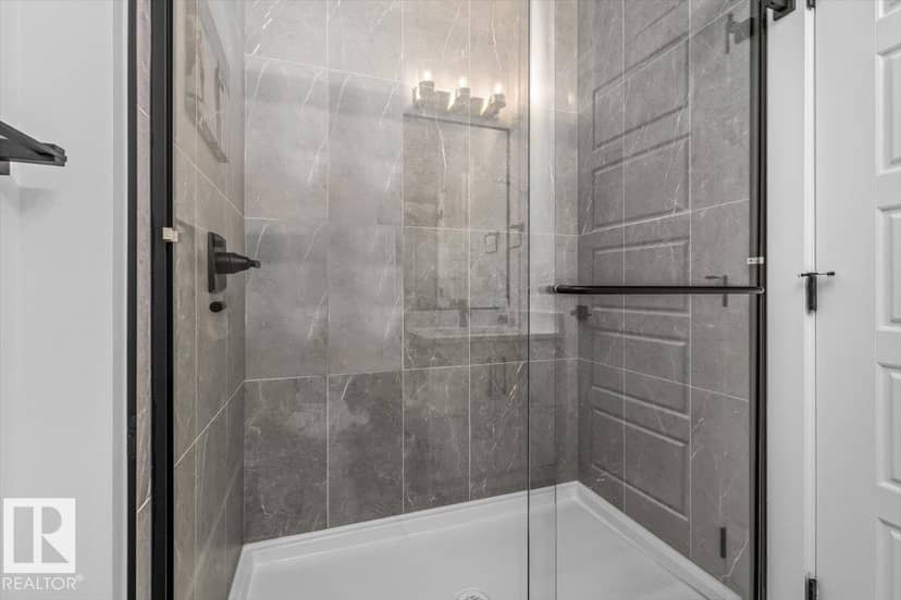 67 Meadowgrove Ln — photo 34 of 40