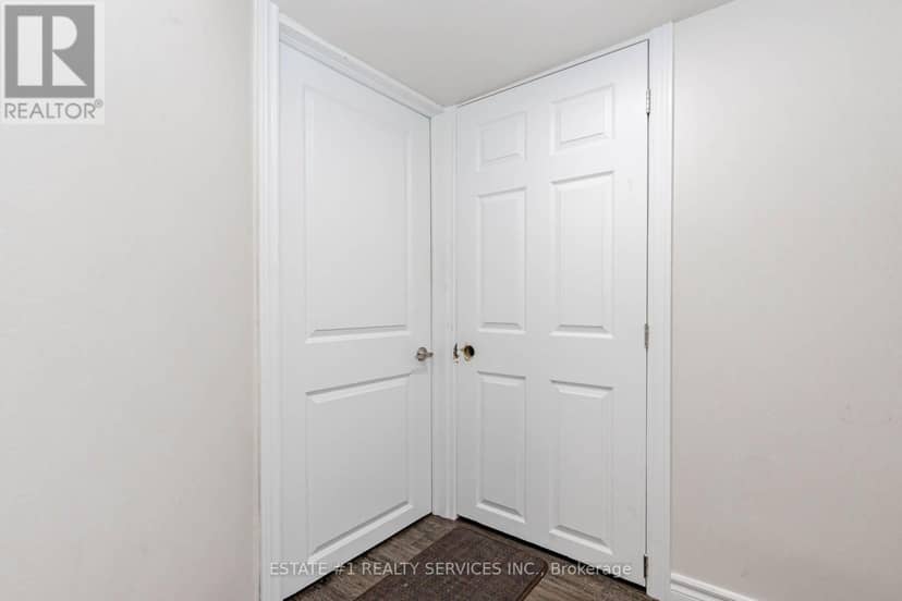 80 Addington Crescent — photo 35 of 40