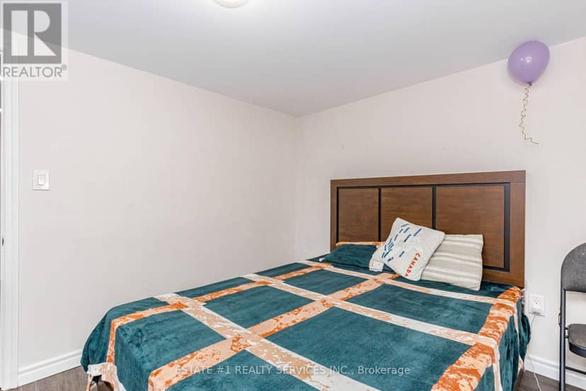 80 Addington Crescent — photo 40 of 40