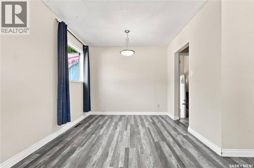 2301 Taylor STREET E — photo 10 of 32