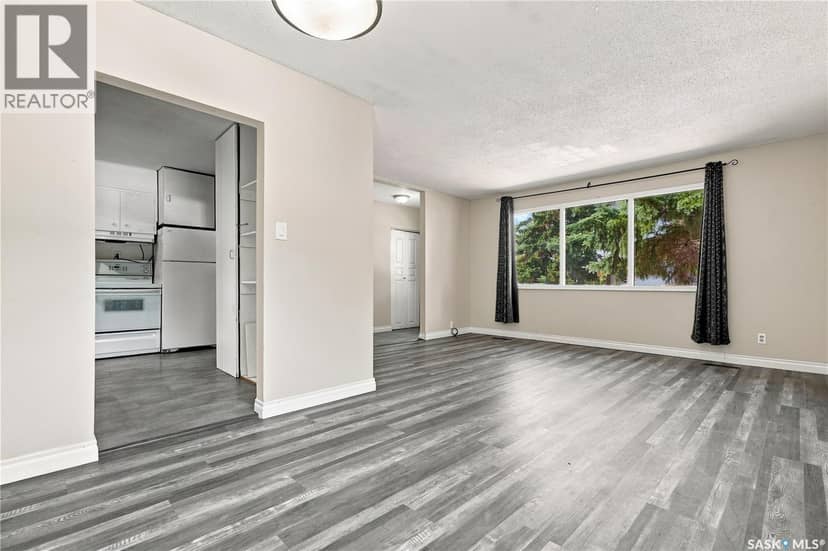 2301 Taylor STREET E — photo 11 of 32
