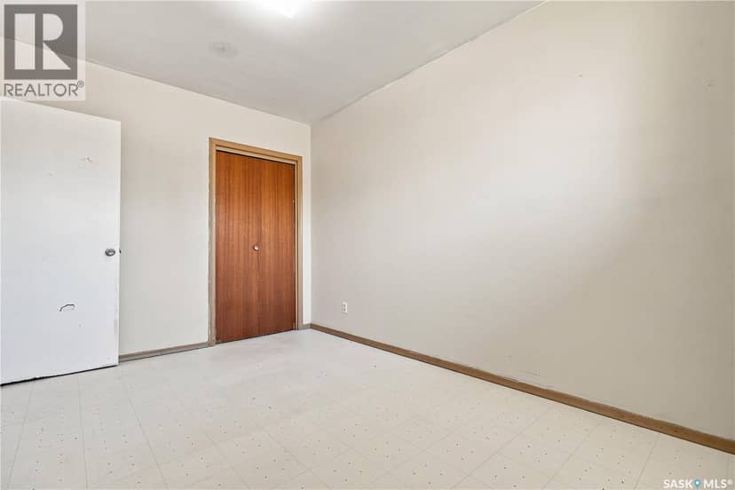 2301 Taylor STREET E — photo 17 of 32