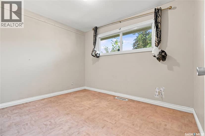 2301 Taylor STREET E — photo 18 of 32