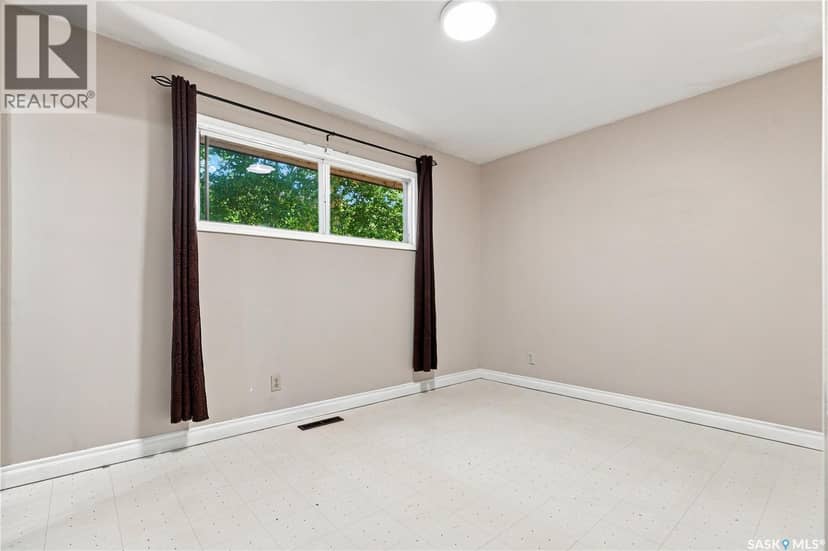 2301 Taylor STREET E — photo 20 of 32