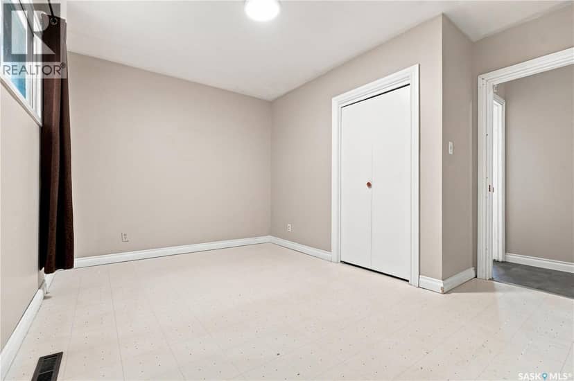 2301 Taylor STREET E — photo 21 of 32