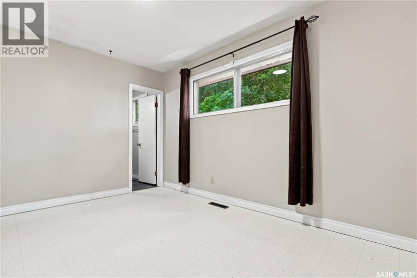2301 Taylor STREET E — photo 22 of 32