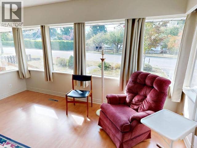 7139 BARNET STREET, Powell River, photo 2