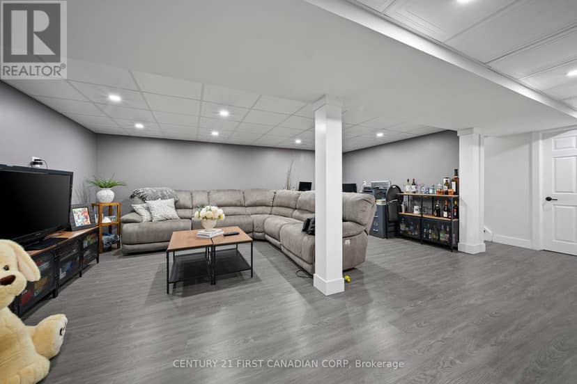133 Albert Street — photo 38 of 40