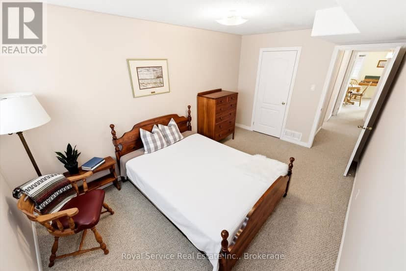 179 Fenning Drive — photo 24 of 40