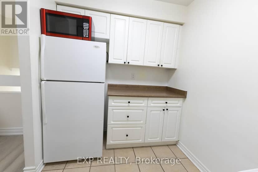 120 - 248 Milestone Crescent, Aurora, photo 6