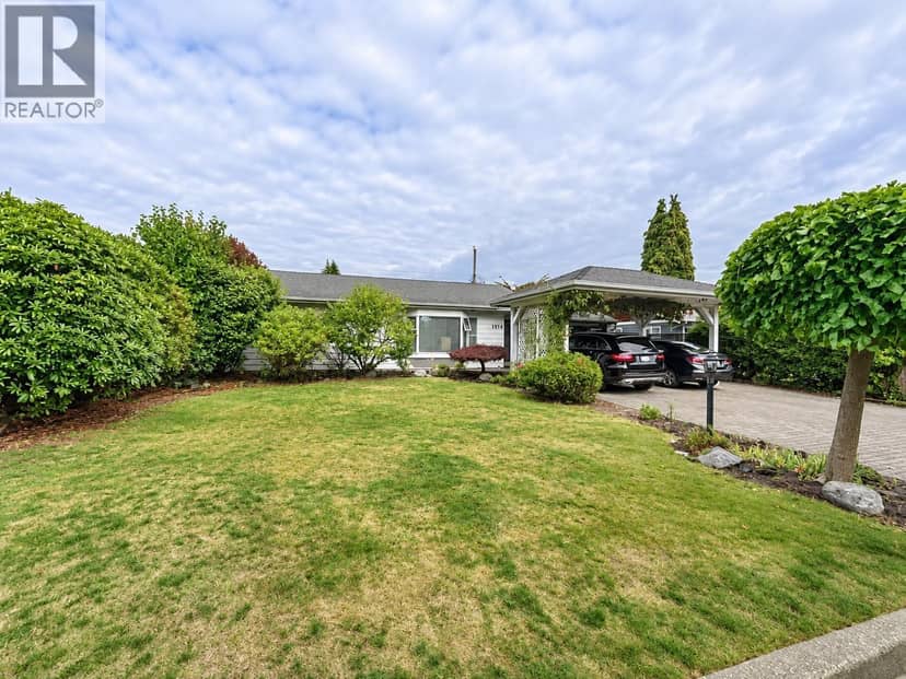 1374 SOWDEN STREET, North Vancouver
