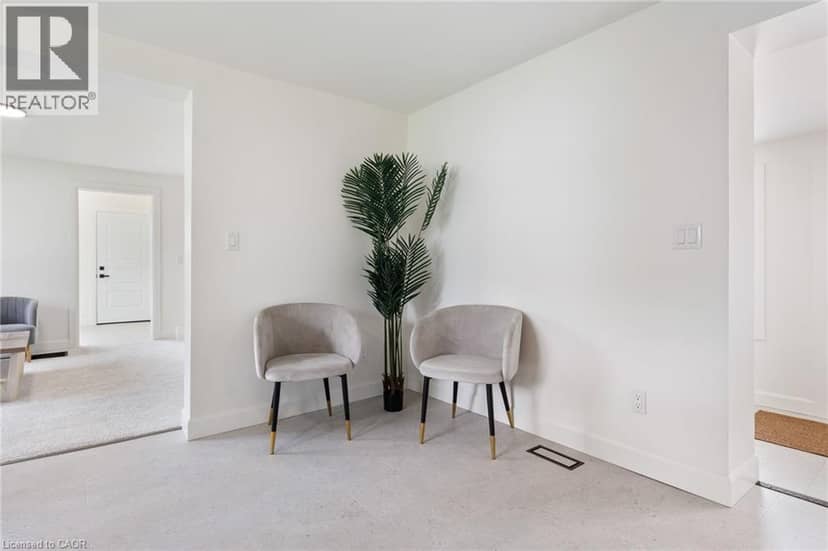 471 LYNEDOCH Road — photo 14 of 39