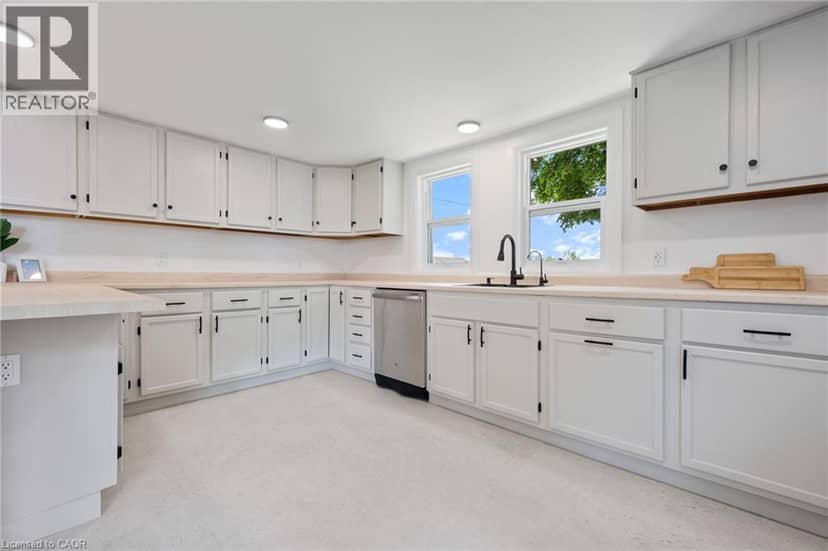 471 LYNEDOCH Road — photo 9 of 39