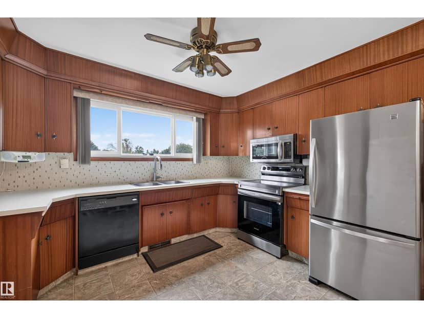 7011 141 Avenue NW NW NW, Edmonton, photo 8