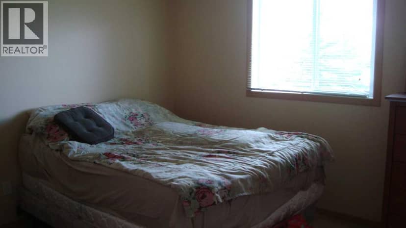 21 1 Street E — photo 11 of 40
