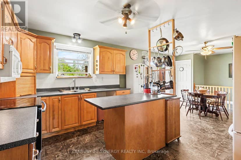 870 Kitley Line 3 Road — photo 13 of 40