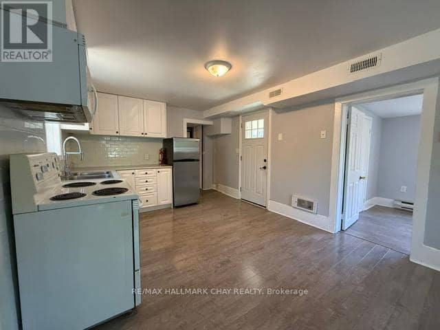 70 High Street — photo 2 of 18