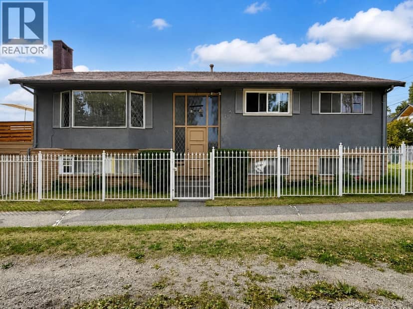 6175 QUEBEC STREET, Vancouver