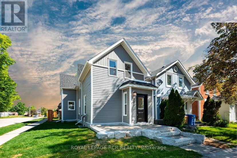 402 Main Street E — photo 1 of 32