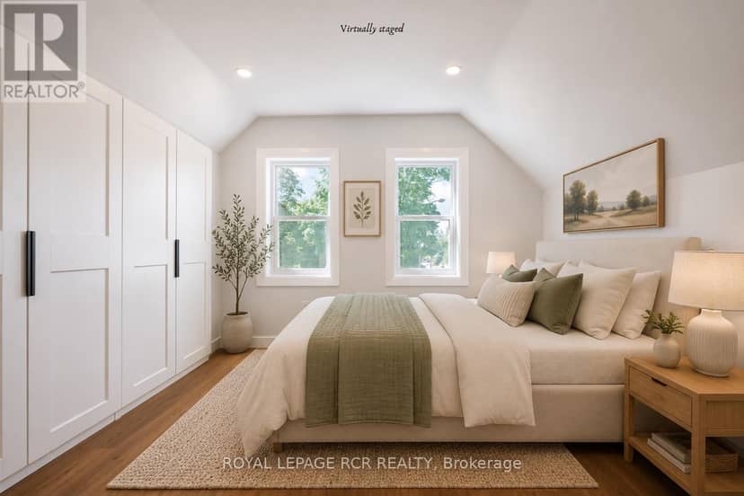 402 Main Street E — photo 16 of 32