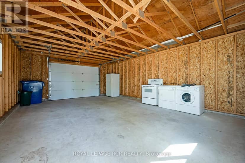 402 Main Street E — photo 32 of 32