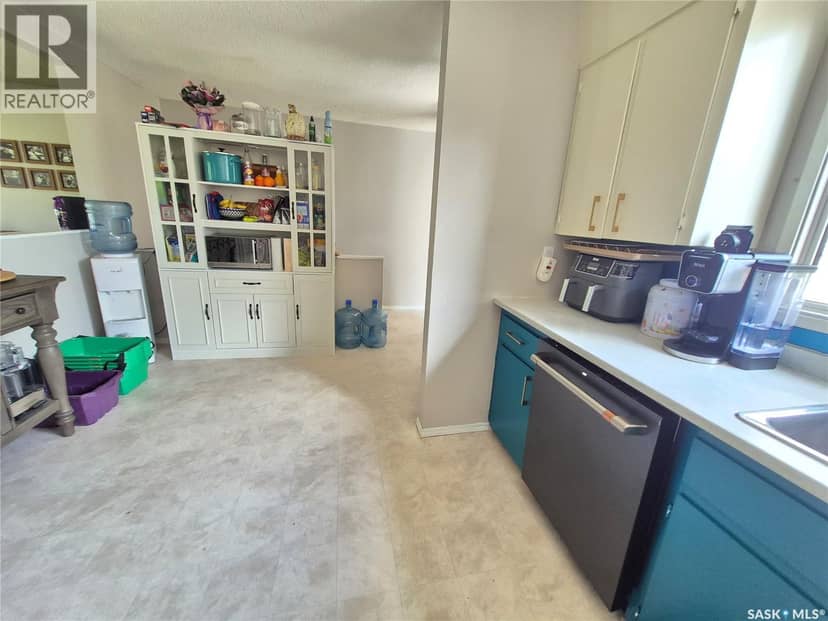 32 Metheral BAY — photo 10 of 40