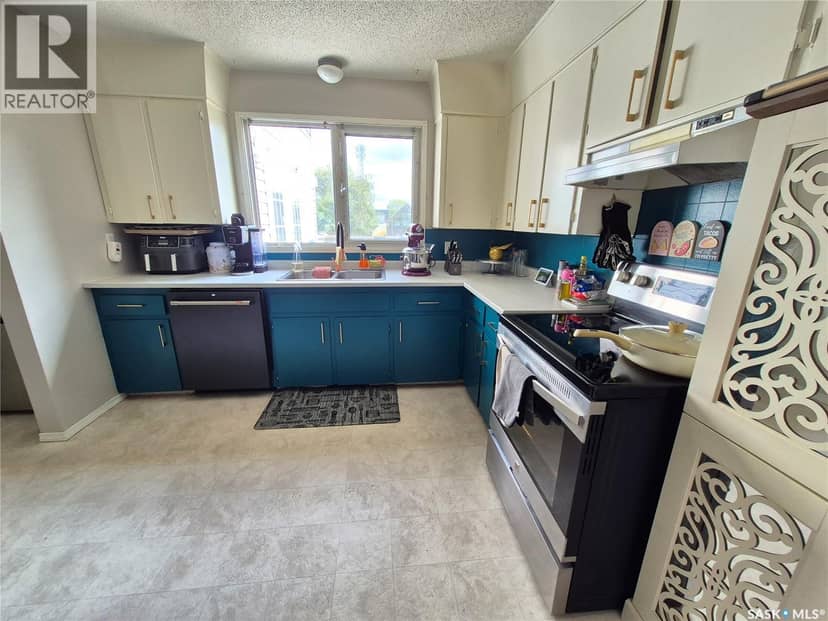 32 Metheral BAY, Weyburn, photo 8