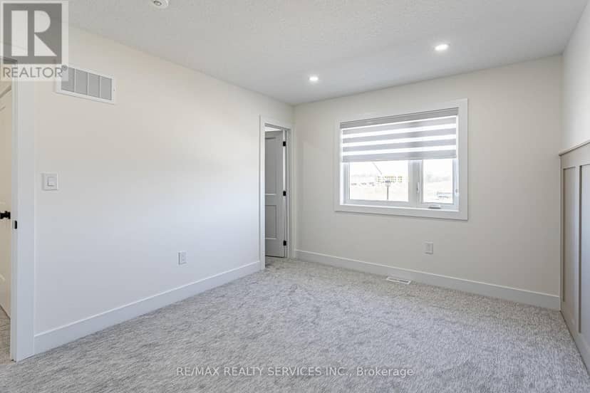 829 Darnley Boulevard — photo 22 of 28