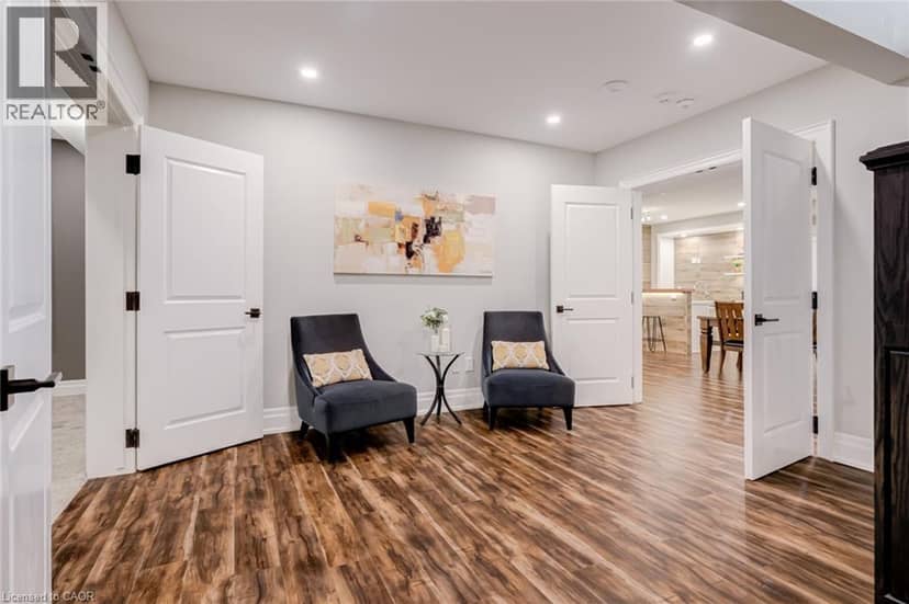 126 MCGREGOR Crescent — photo 36 of 40