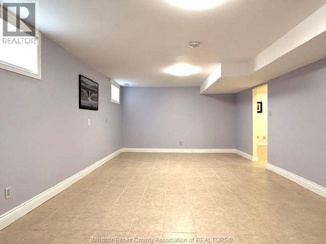425 Country Club Drive — photo 31 of 40