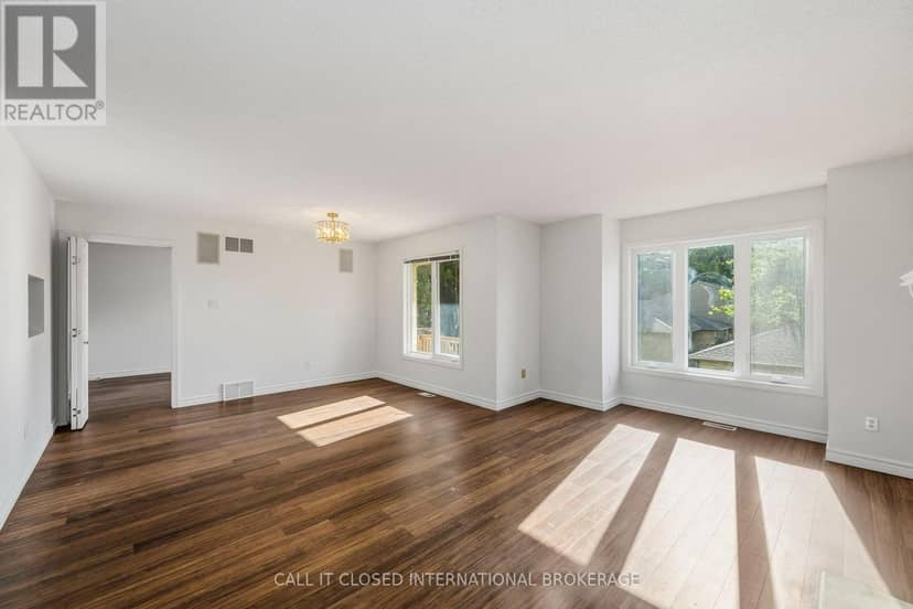 25 - 1500 Richmond Street — photo 15 of 39